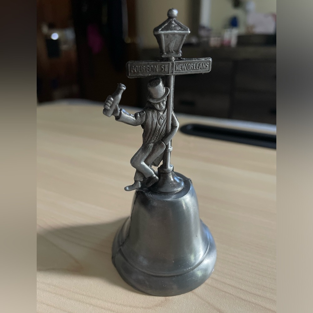 Bourbon St. Pewter/New Orleans bell 4inches tall